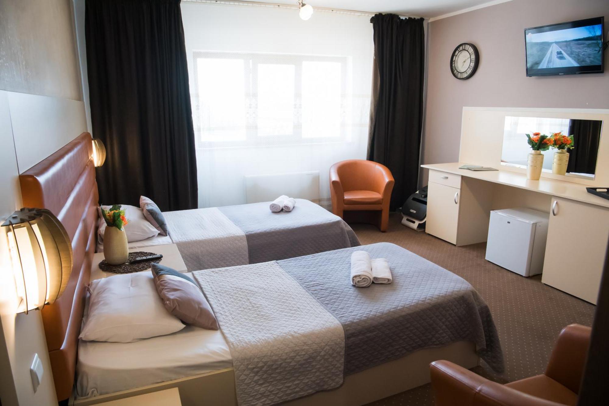 Mbi Travel Inn Krajowa Zewnętrze zdjęcie