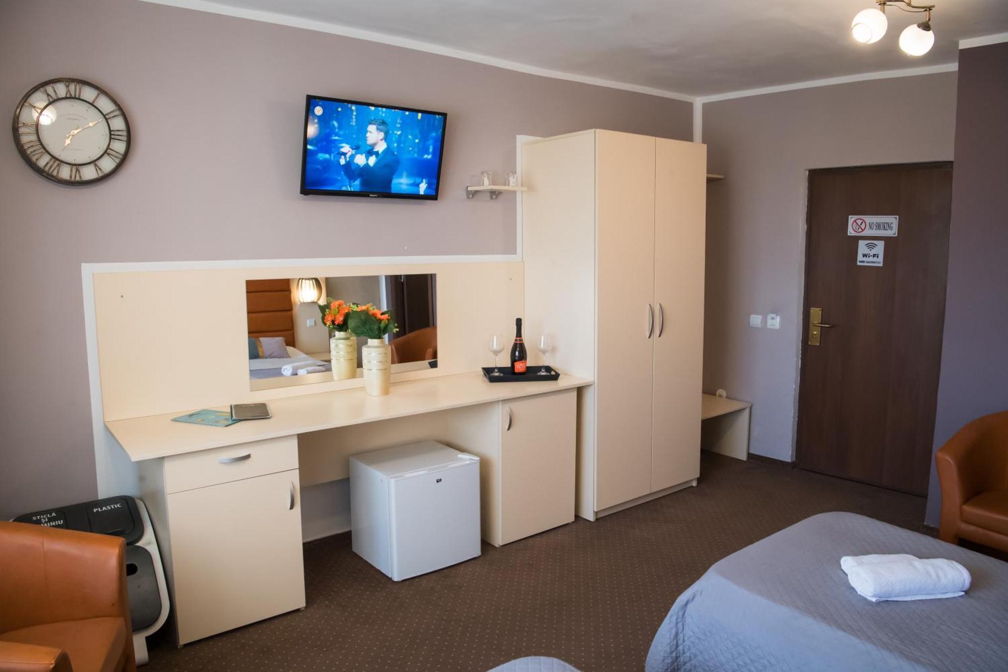 Mbi Travel Inn Krajowa Zewnętrze zdjęcie