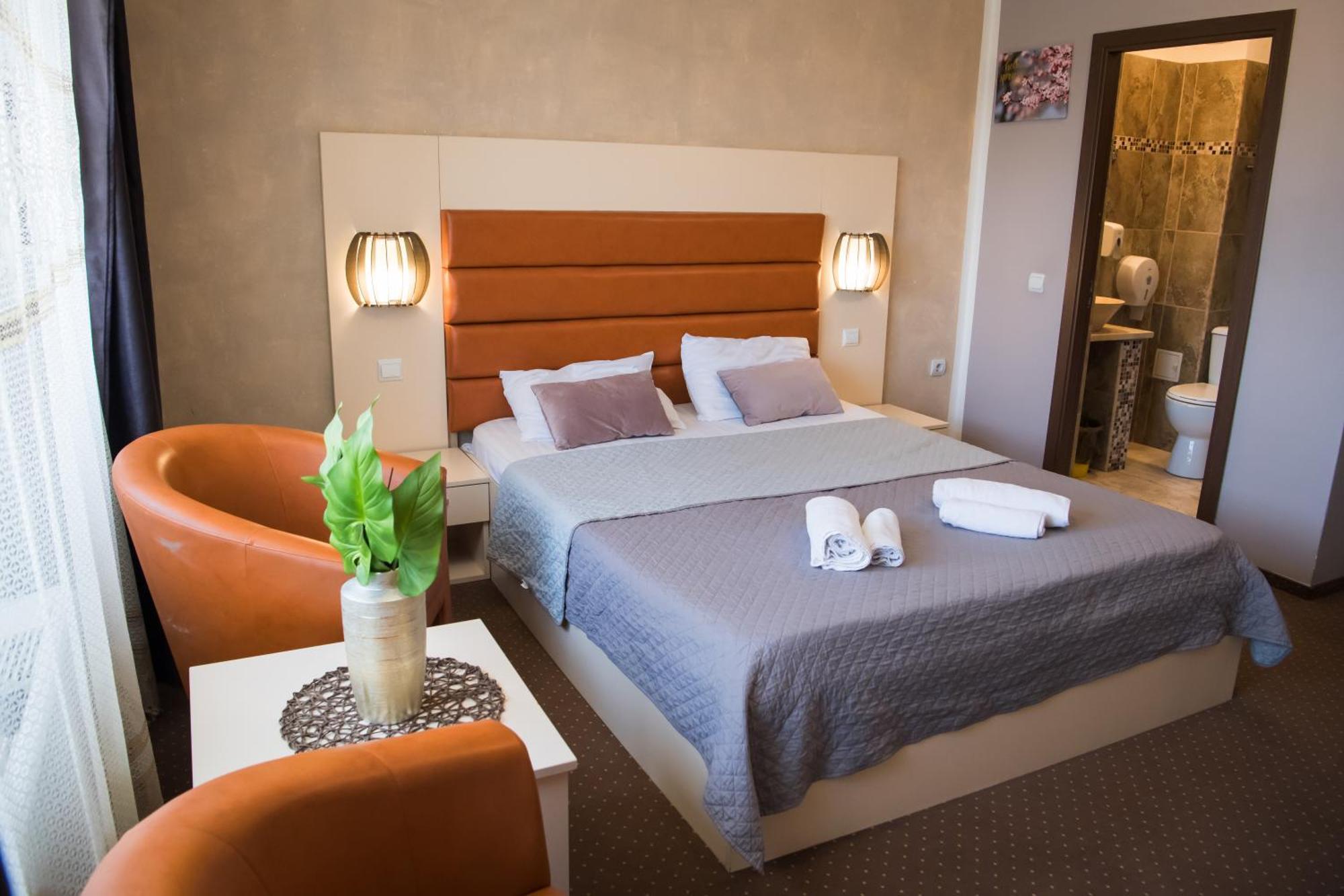 Mbi Travel Inn Krajowa Zewnętrze zdjęcie