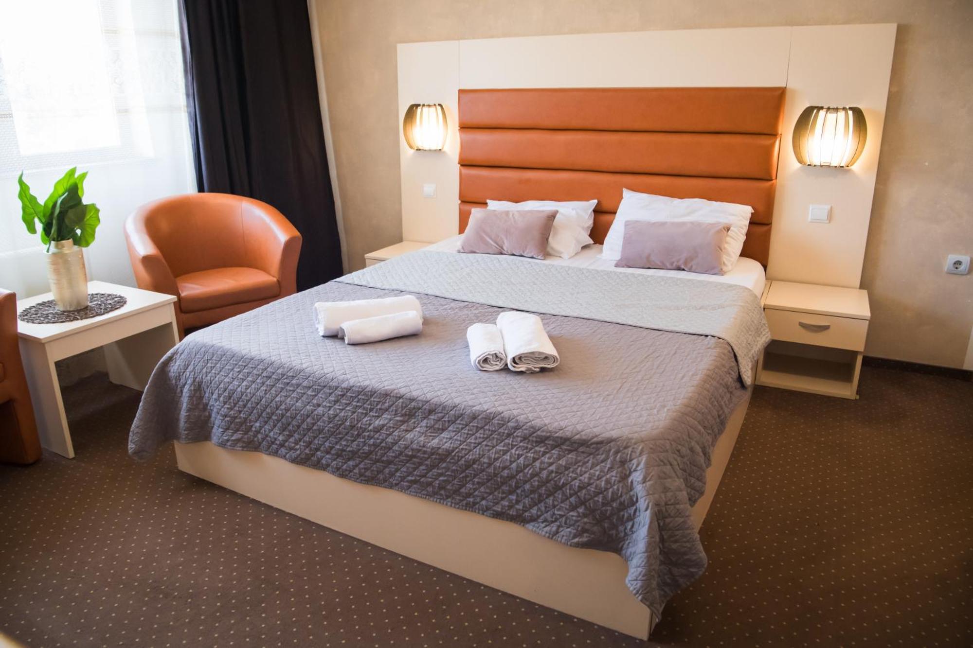 Mbi Travel Inn Krajowa Zewnętrze zdjęcie