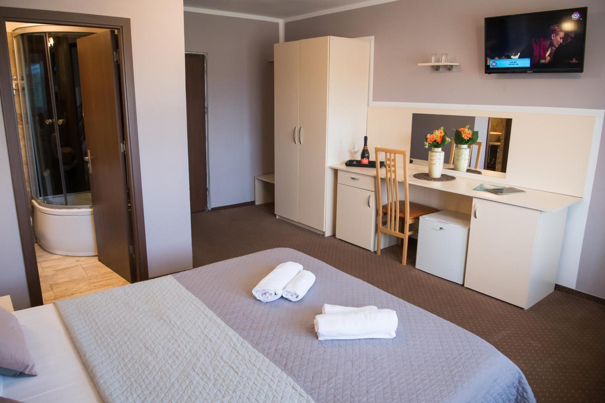 Mbi Travel Inn Krajowa Zewnętrze zdjęcie