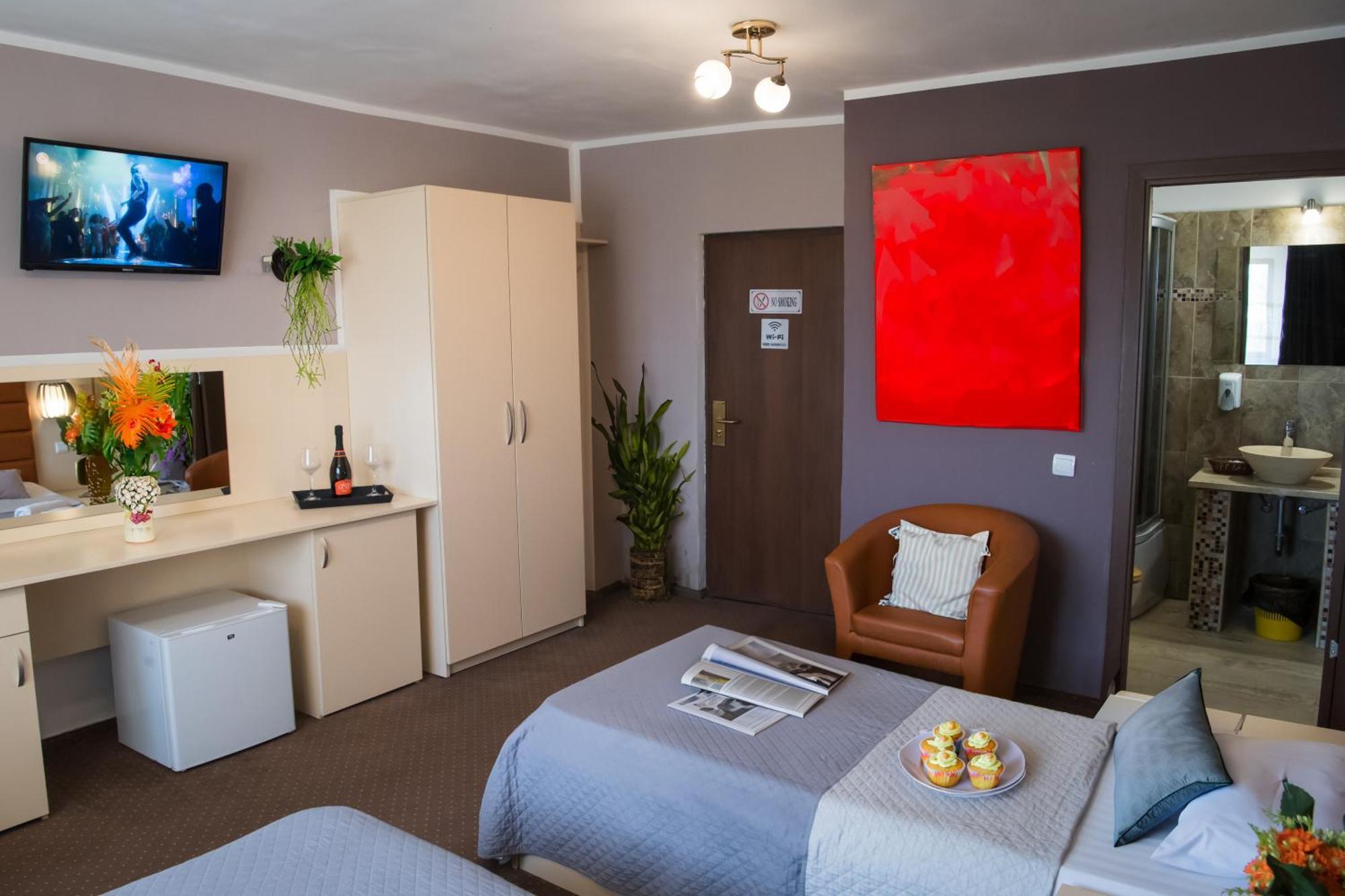 Mbi Travel Inn Krajowa Zewnętrze zdjęcie