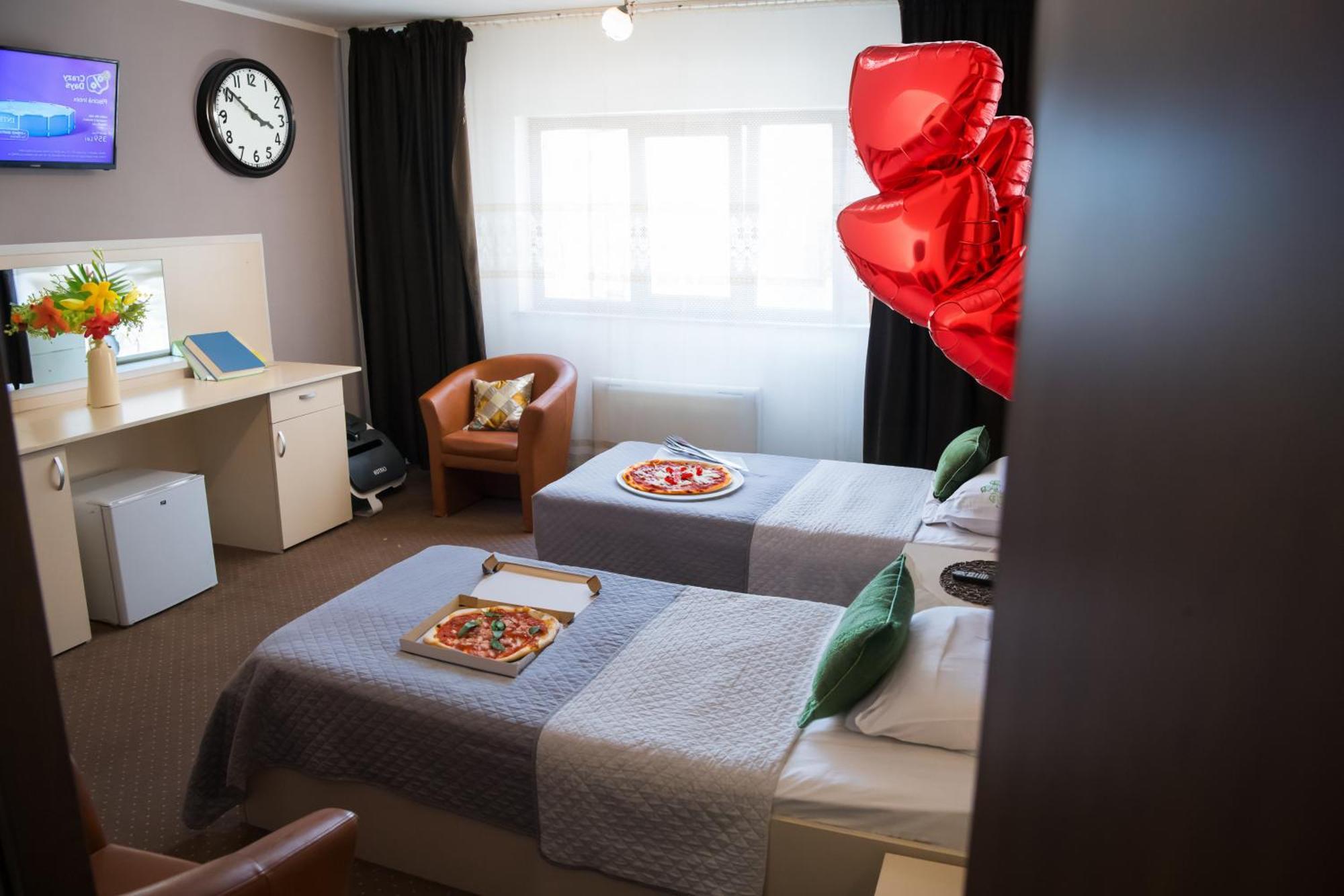 Mbi Travel Inn Krajowa Zewnętrze zdjęcie