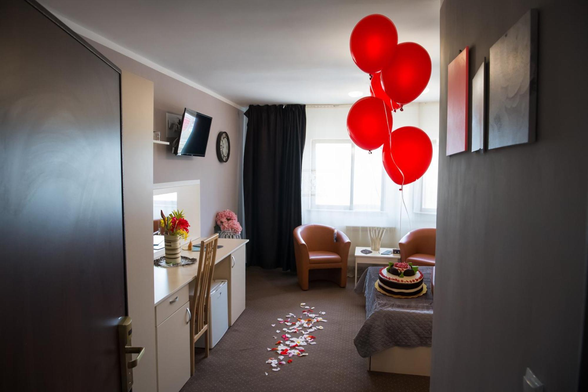 Mbi Travel Inn Krajowa Zewnętrze zdjęcie