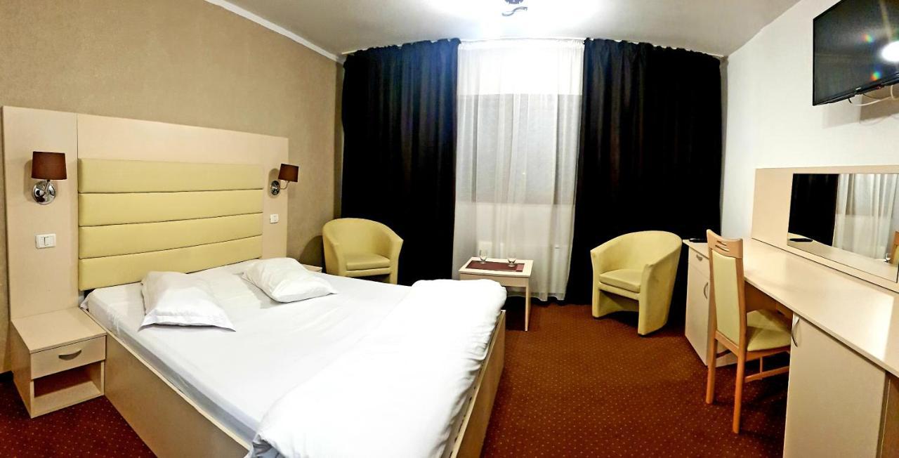 Mbi Travel Inn Krajowa Zewnętrze zdjęcie