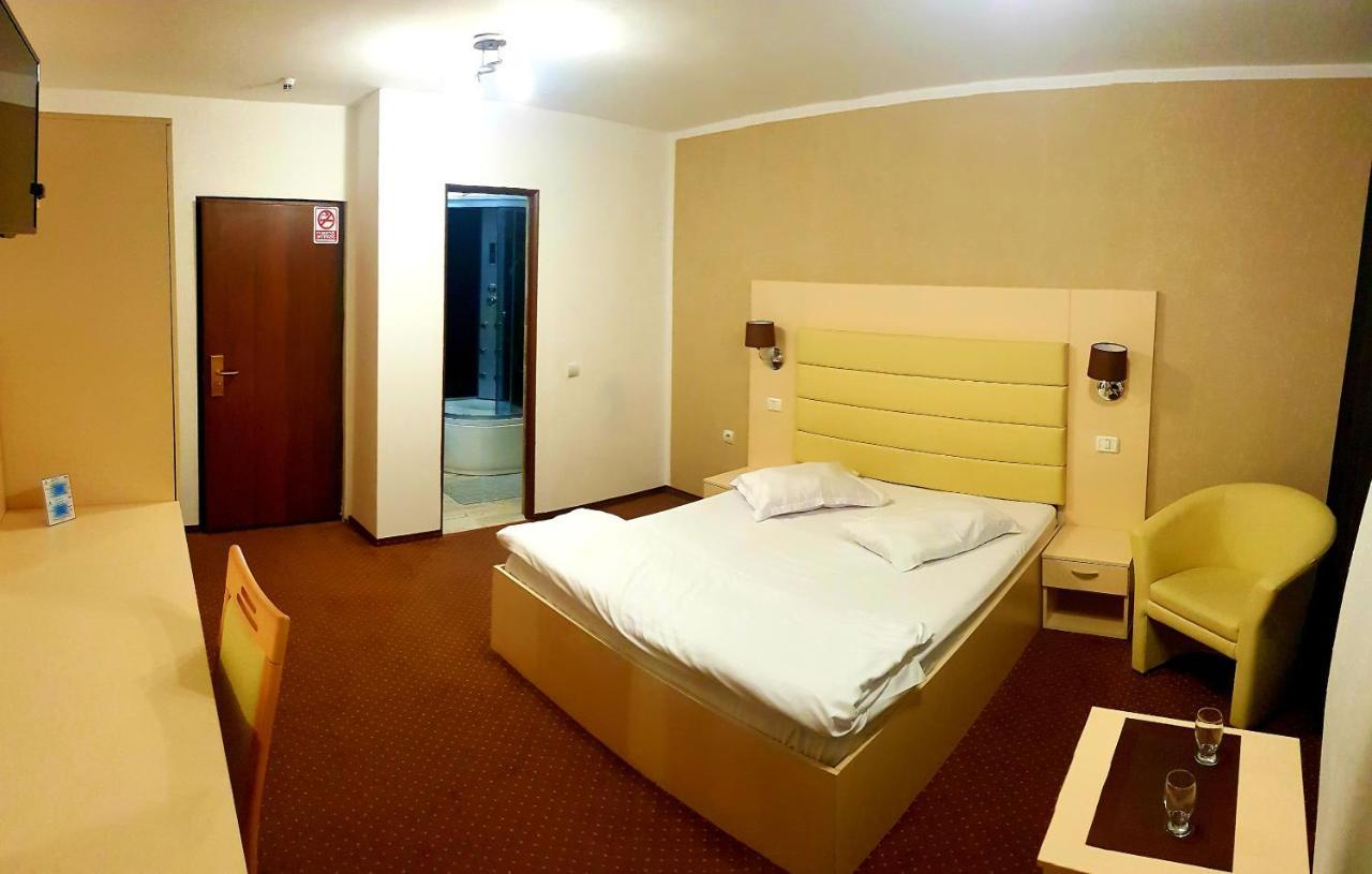 Mbi Travel Inn Krajowa Zewnętrze zdjęcie